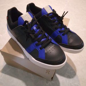 On THE ROGER Clubhouse - Limited Edition